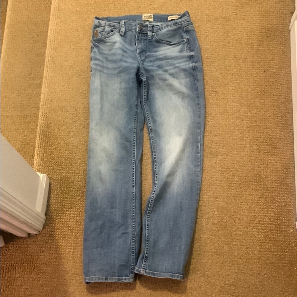 Mens Blue Jeans, 120 proof, slim straight fit.  Lots of life left! Brad Paisley
